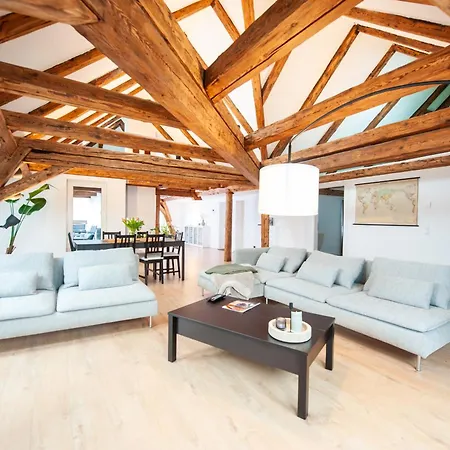 Apartment Schlossberg - Im Herzen Von Selb